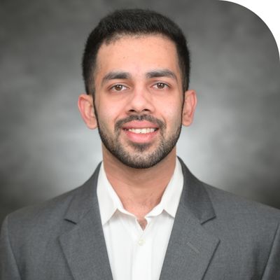 Manal Gupte headshot