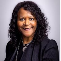 Tracie Collins headshot
